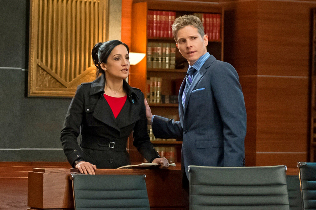 Archie Panjabi ve Matt Czuchry