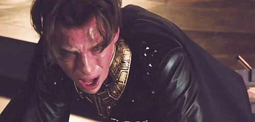 jupiter-ascending-gifs-jupiter-ascending-36866029-500-240