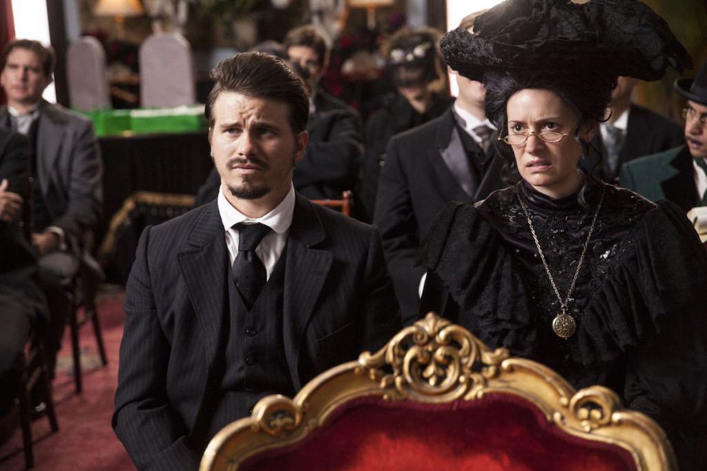 Jason Ritter ve Paget Brewster