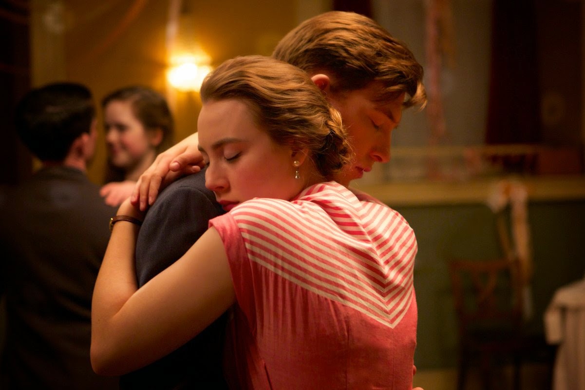 Saoirse Ronan ve Domhnall Gleeson