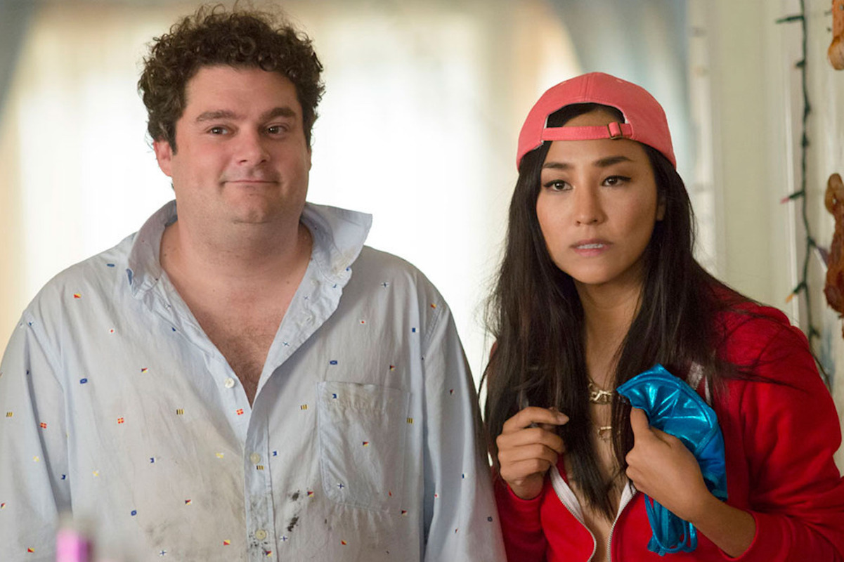 Bobby Moynihan ve Greta Lee