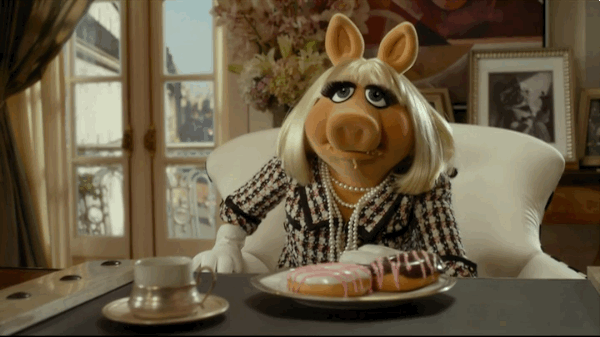 Piggy-donut-GIF