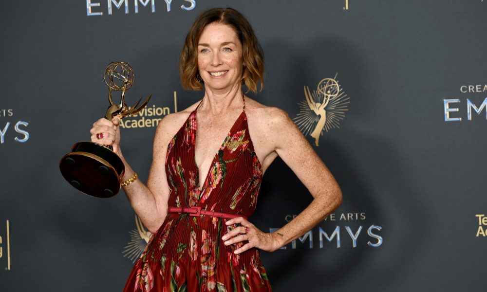 Julianne Nicholson